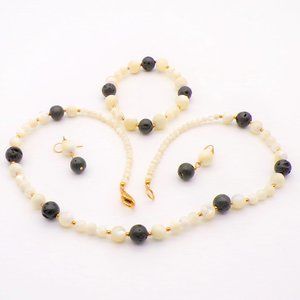 Lee Sands Lava Rock & Mother of Pearl Set